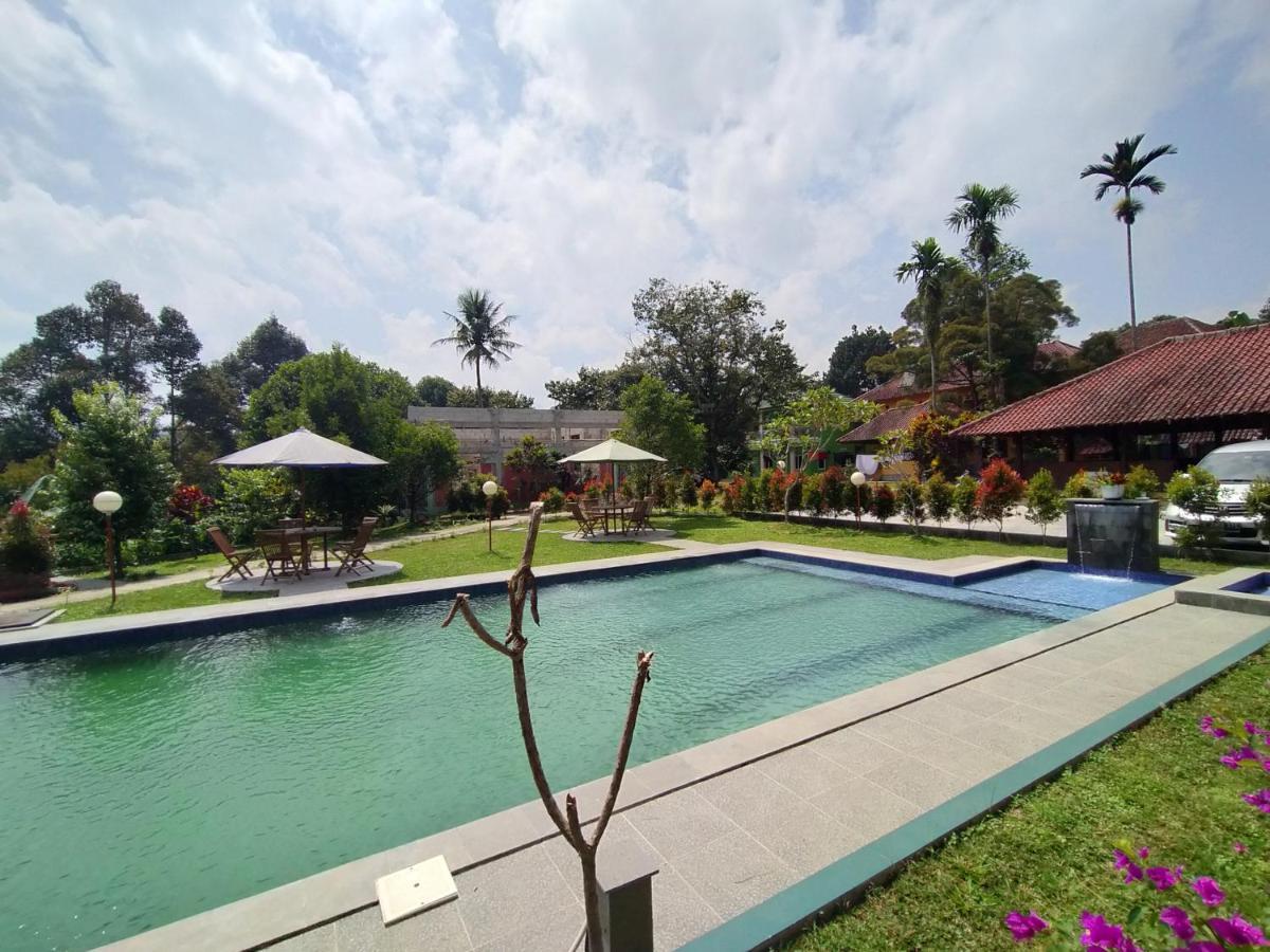 Villa Batu Tua Puncak Mitra Reddoorz Bogor Extérieur photo